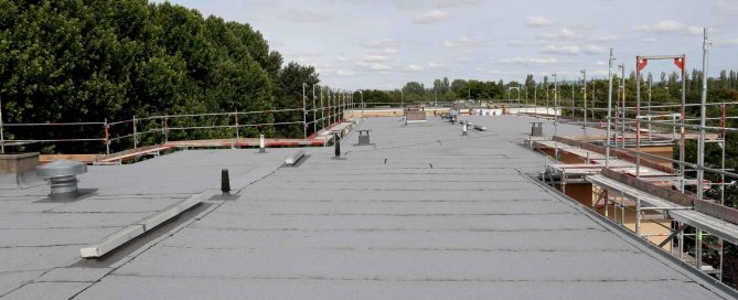 Why Flat Roofs Are Ideal for Modern Homes and Commercial Buildings
