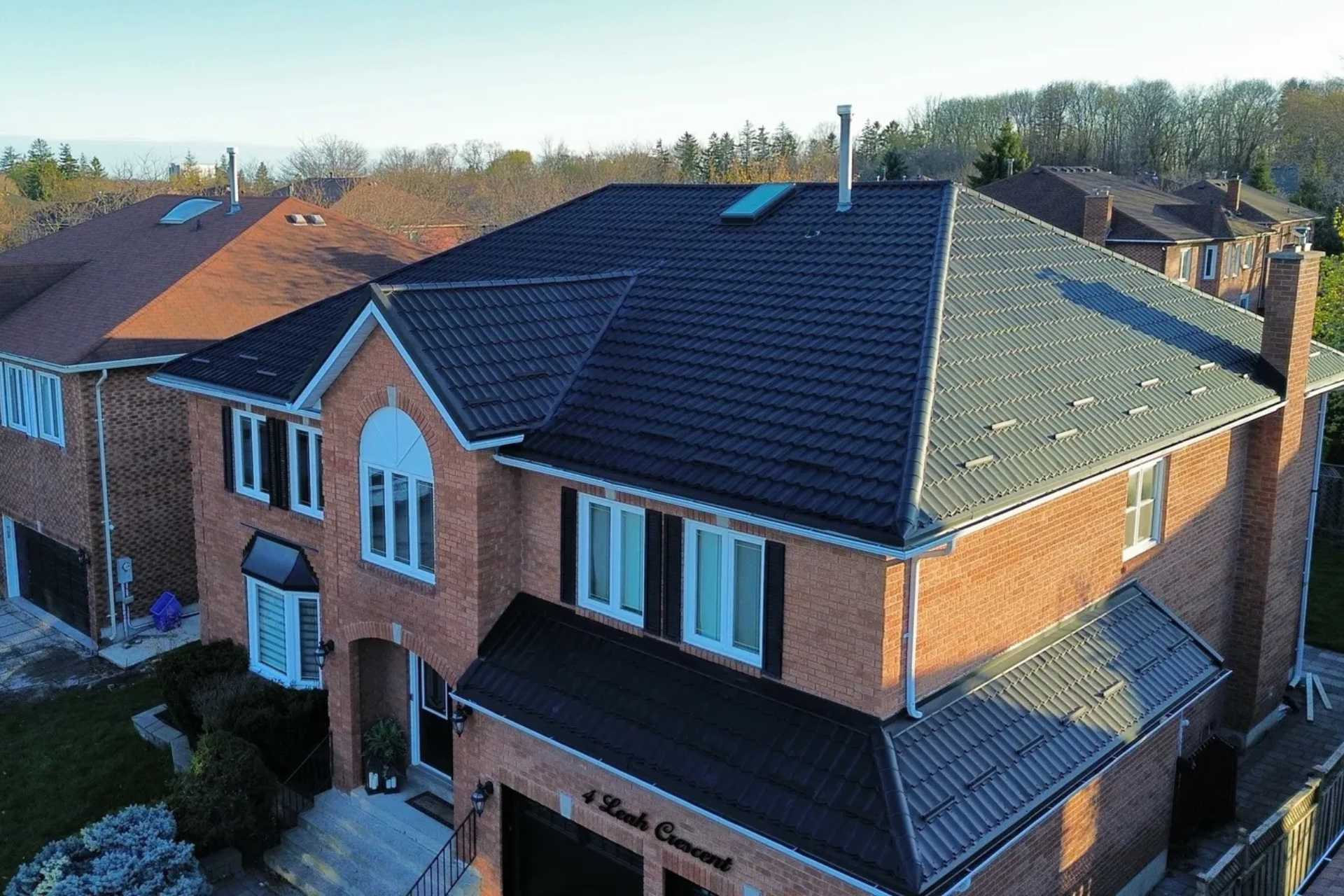 Energy Efficiency From Top to Bottom: Roofs, Siding, Windows, and Doors - Golden Horseshoe Construction